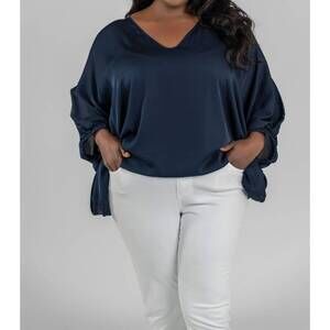 NEW NOUVELLE / SILK95FIVE austin v-neck top in navy